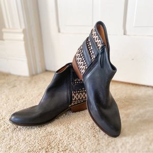Black Leather Ankle Boots with Black & Tan Pattern-NWOT